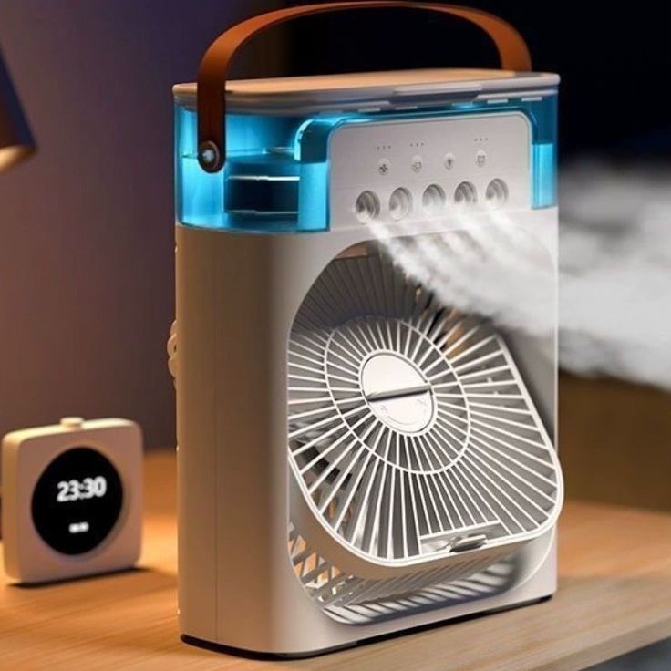 Rechargeable Battery Operated Mini USB Fan With Mist Water Spray
