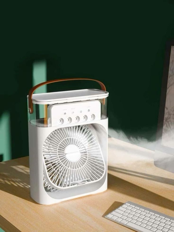 Rechargeable Battery Operated Mini USB Fan With Mist Water Spray